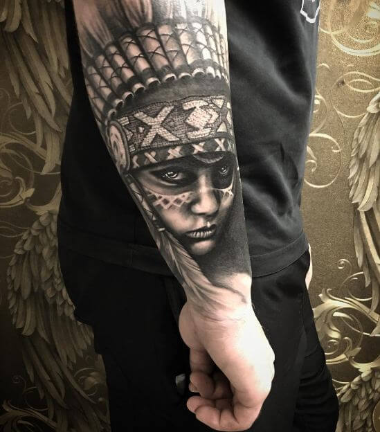 54 Best Arm Tattoos For Women With Meaning 21
