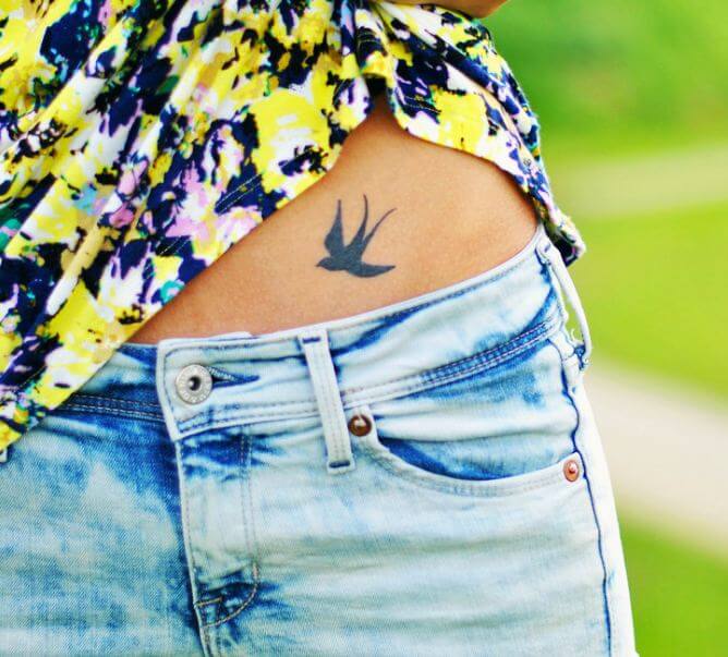 150+ Cute Stomach Tattoos for Women (2020) - Belly Button ...