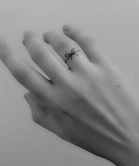 270 Unique Small Tattoos Designs For Girls With Deep Meaning 2021 