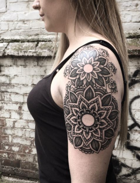 50 Cool Quarter Sleeve Tattoos For Women 2021 