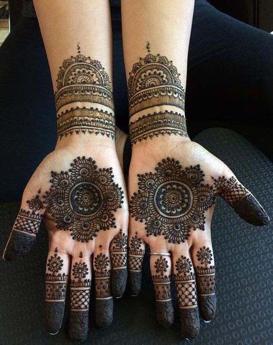 Featured image of post Arabian Mehndi Design Front Hand