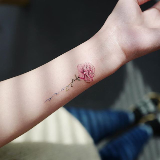25+ Carnation January Birth Flower Tattoo Ideas