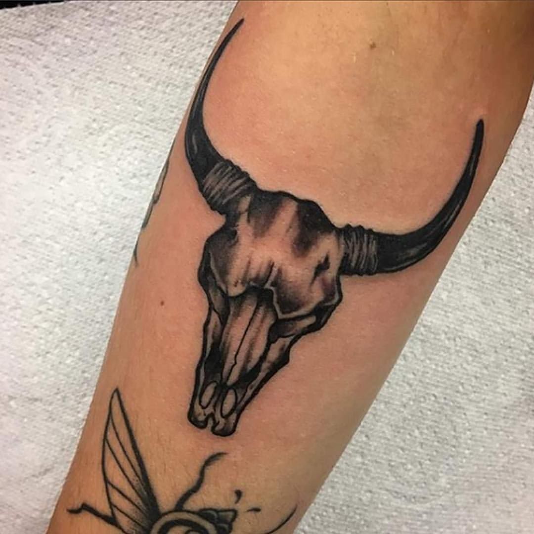 Small Simple Bull Tattoo Designs (33)