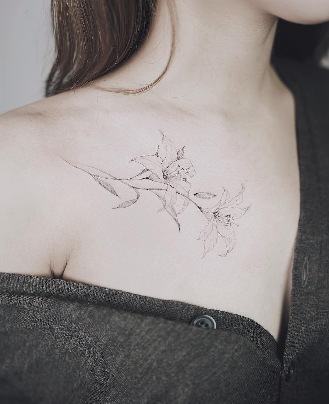 Lily Shoulder Tattoos Meaning Ideas Designs (105)