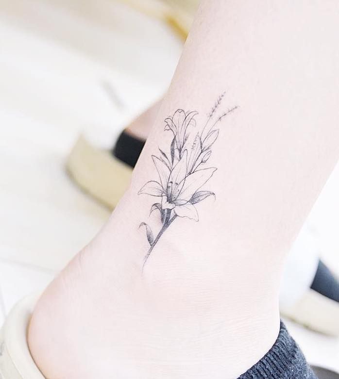 Lily Shoulder Tattoos Meaning Ideas Designs (182)