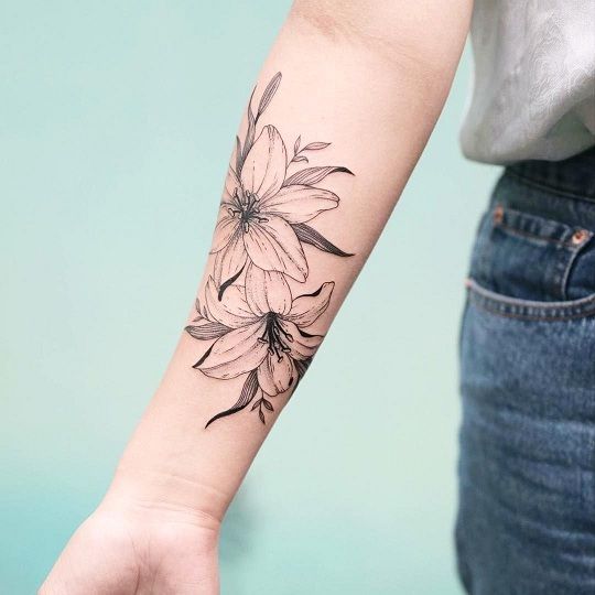 Lily Shoulder Tattoos Meaning Ideas Designs (226)