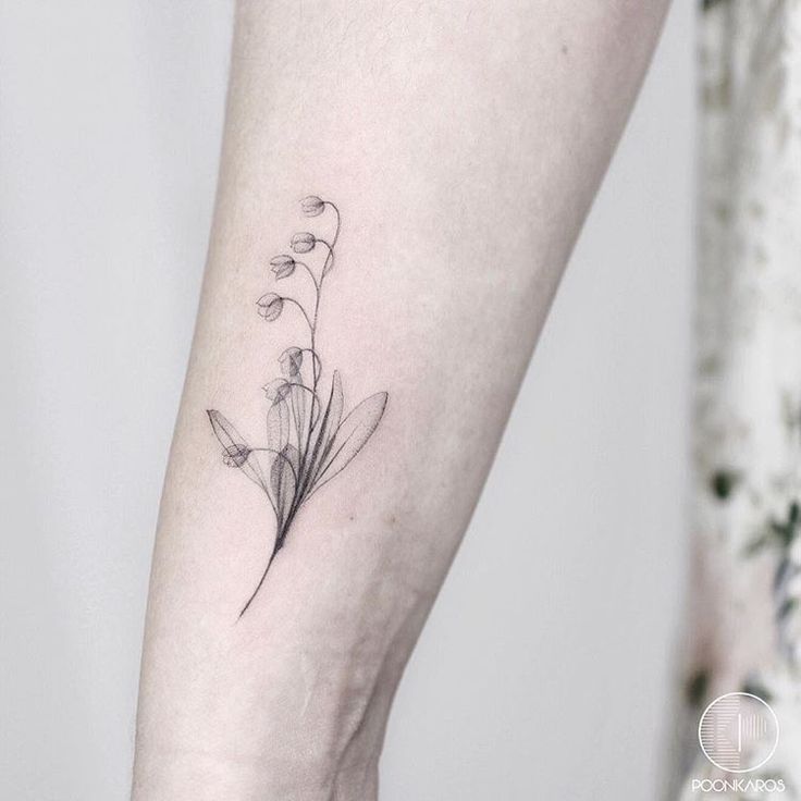 Lily Shoulder Tattoos Meaning Ideas Designs (95)