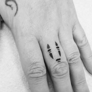 Knuckle Tattoos 165
