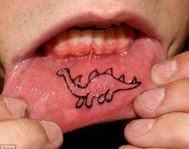 Lip Tattoo Ideas 44